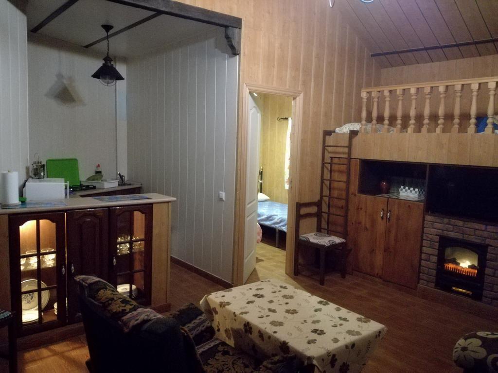 Bungalow Perotonar Ideal Para Familia Con Ninos La Puebla de Cazalla Exterior photo